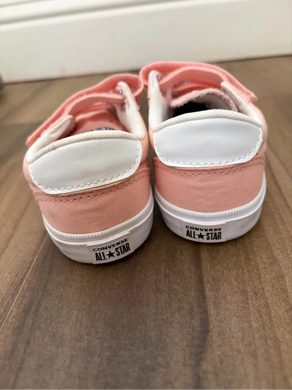 Converse Toddler/Kids Pink Velcro Low-Top Sneakers